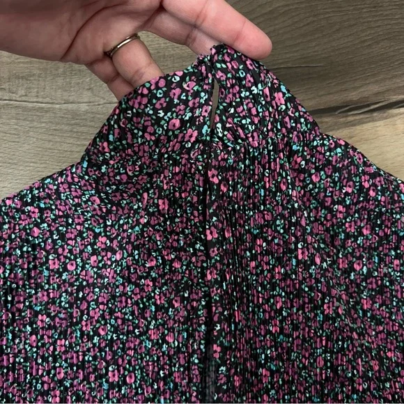 Bershka Long Sleeve Dainty Floral Print Pleated Mini Dress Size Small - Picture 14 of 14